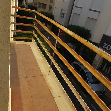 Garrucha Apartment דירה *